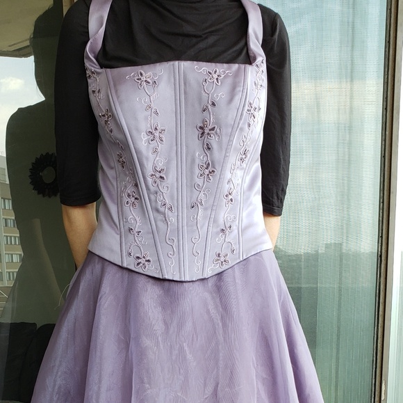 Dress - Picture 1 of 7